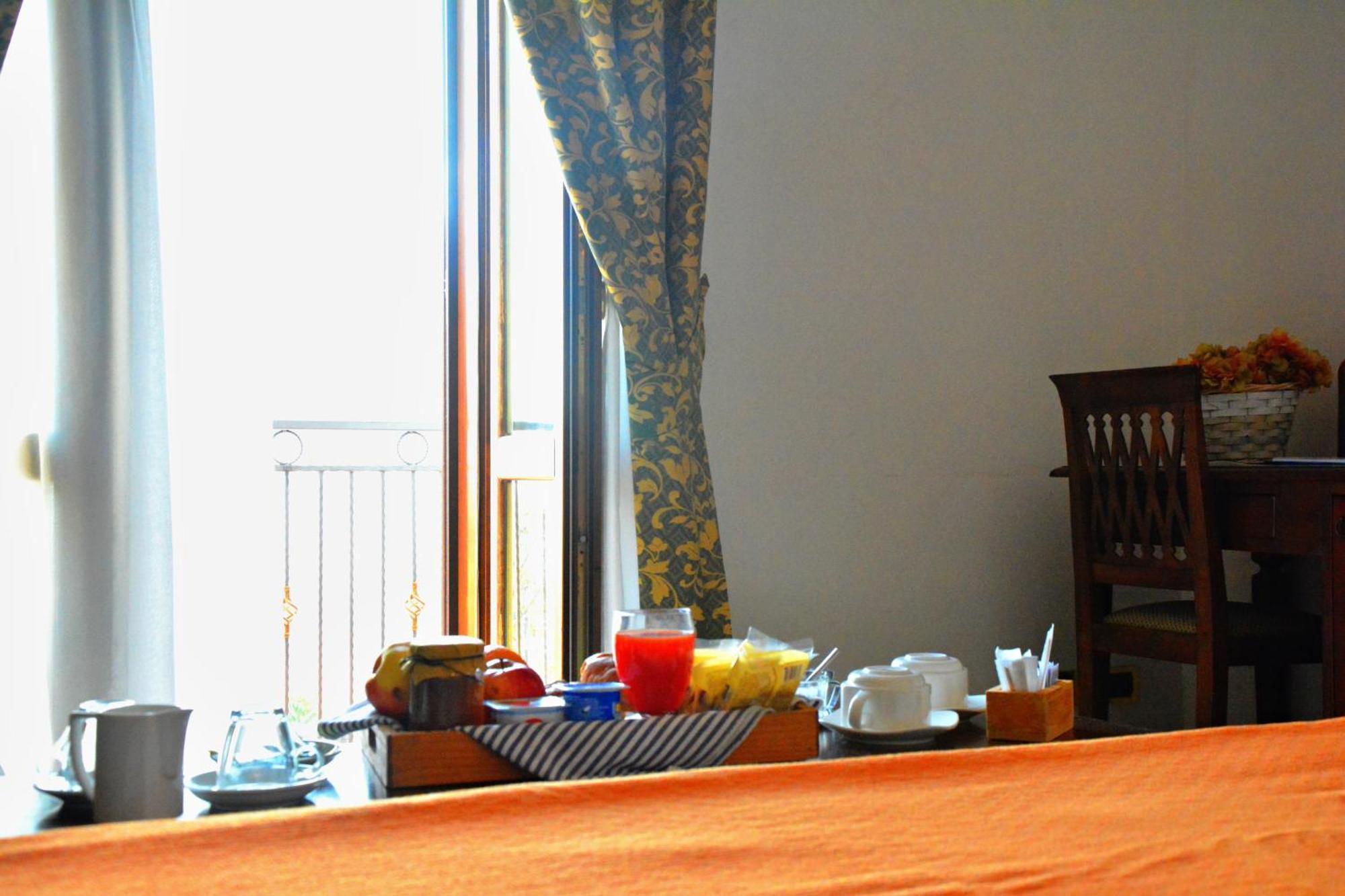 Agriturismo Sul Sentiero Pianillo ภายนอก รูปภาพ