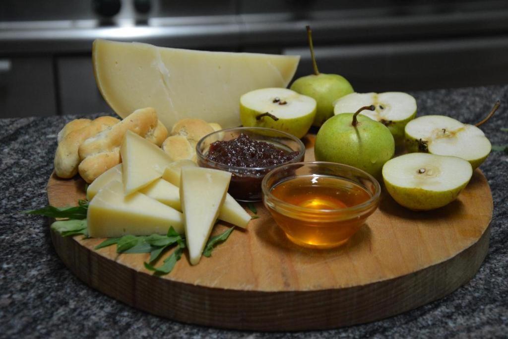 Agriturismo Sul Sentiero Pianillo ภายนอก รูปภาพ